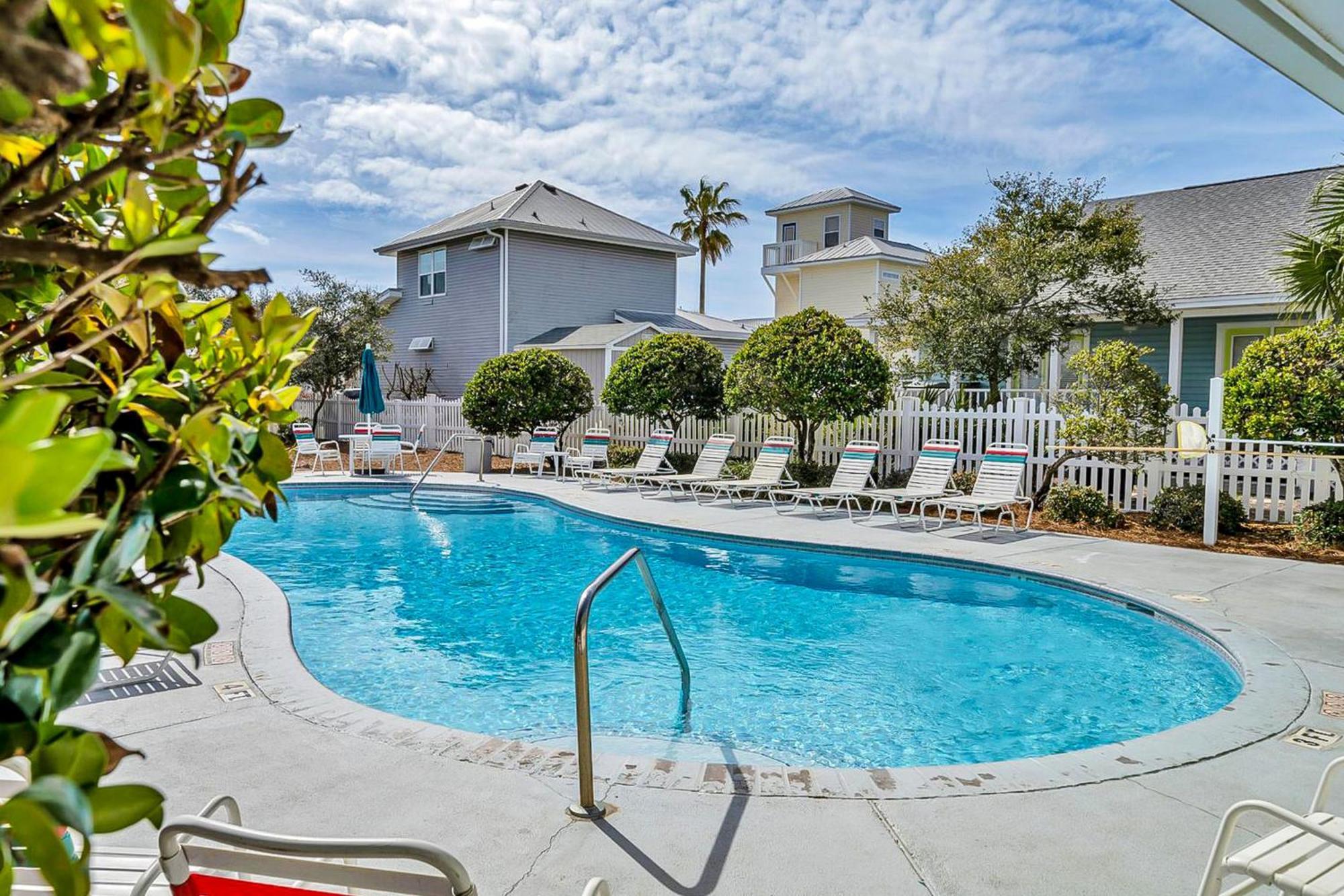 Cottages Of Crystal Beach Sea La Vie Destin Exterior foto